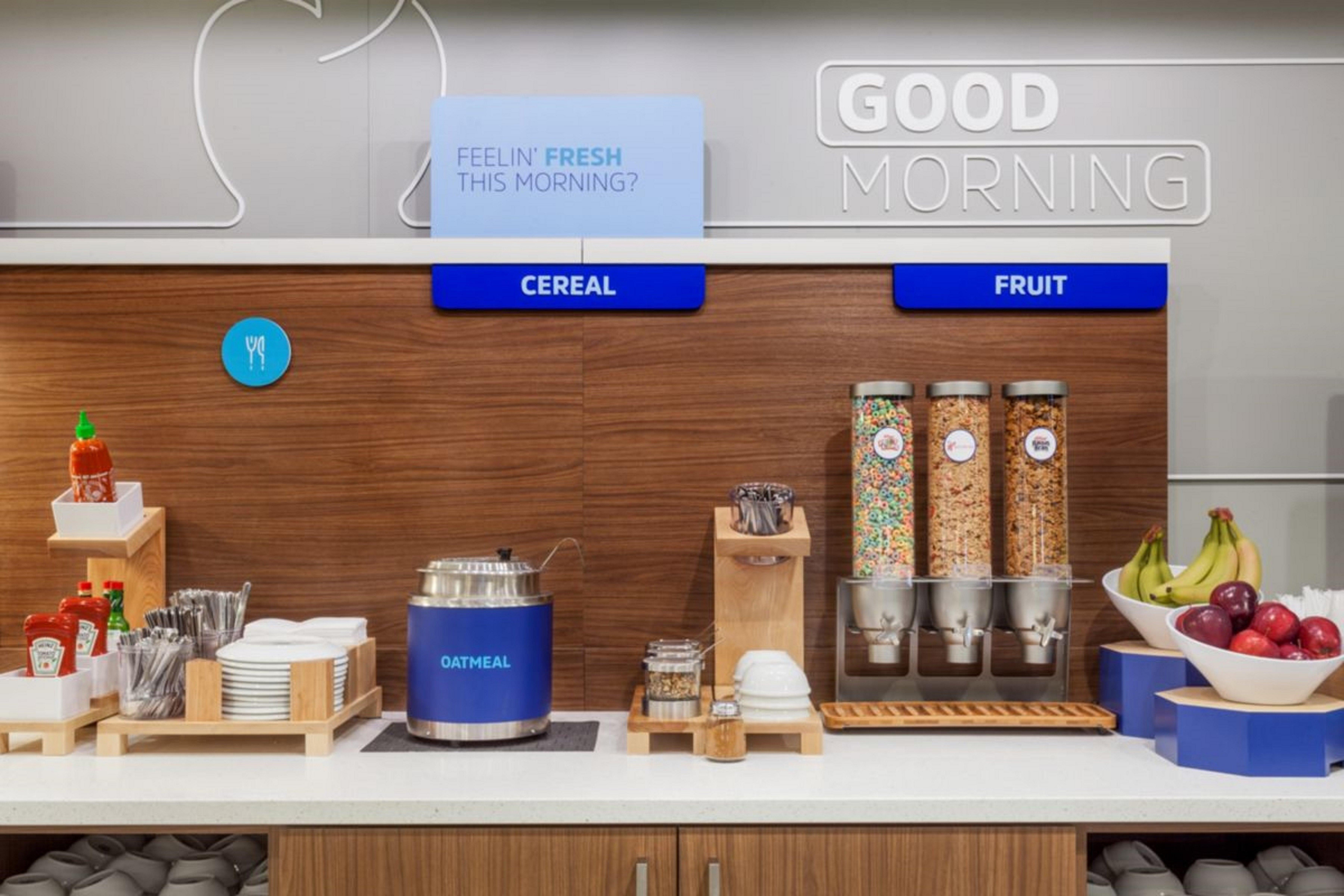 Holiday Inn Express Port Hueneme By Ihg Экстерьер фото